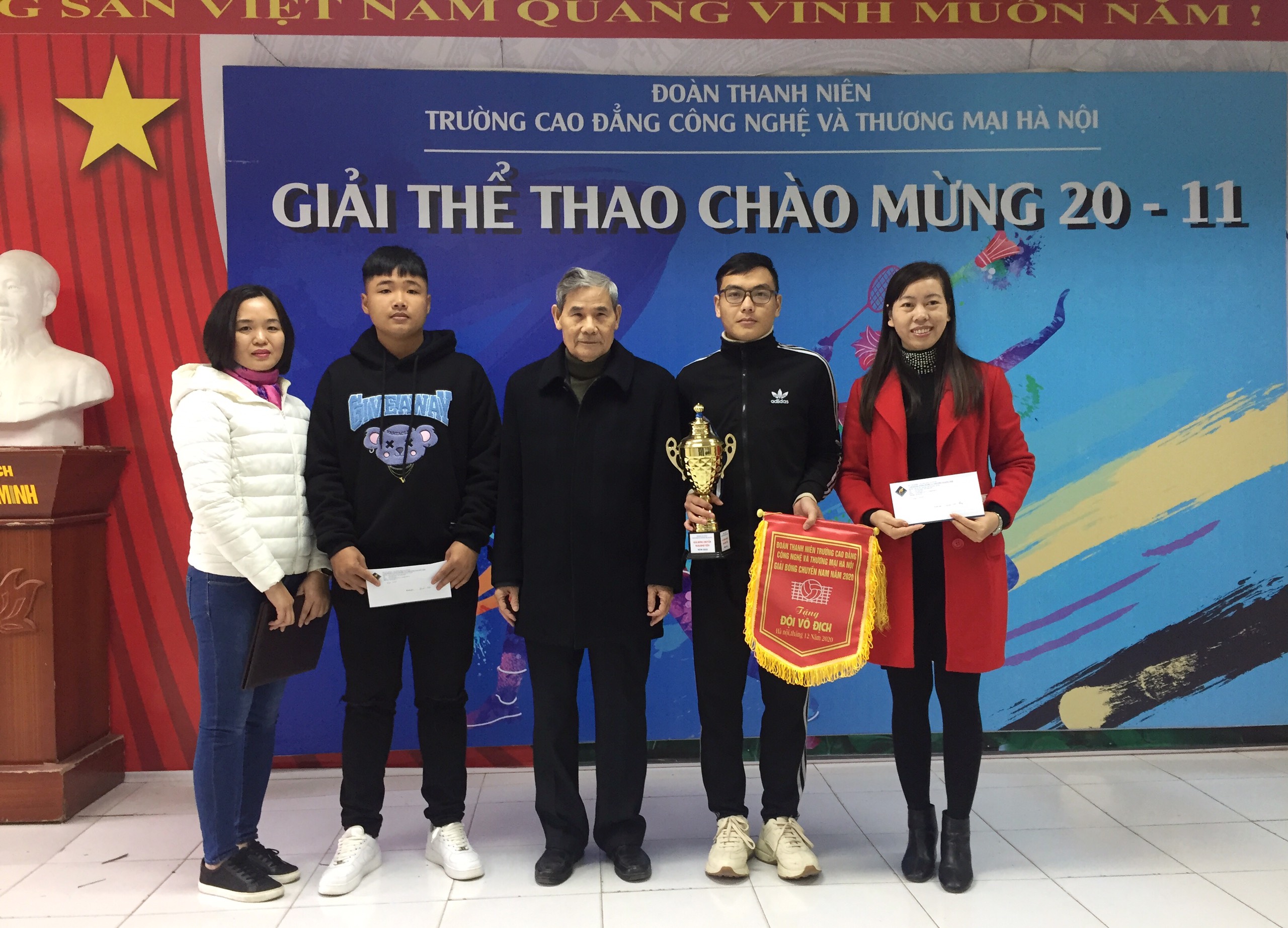 Giải Thể Thao Chào Mừng 20-11 Trường Cao đẳng Công Nghệ và Thương Mại Hà Nội