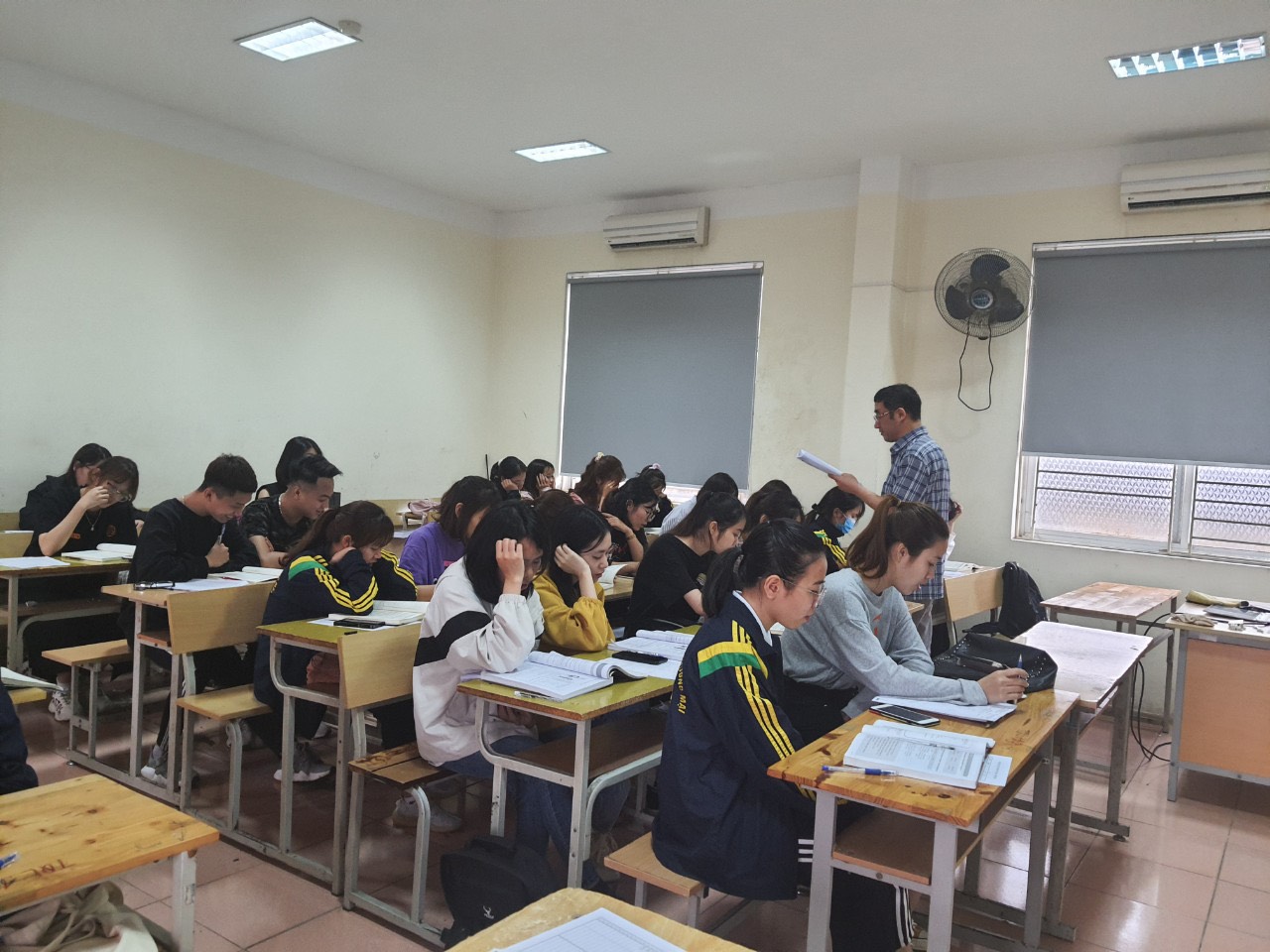 Tìm hiểu chương trình: Trao đổi sinh viên giữa HTT và Đại học Dongshin Hàn Quốc